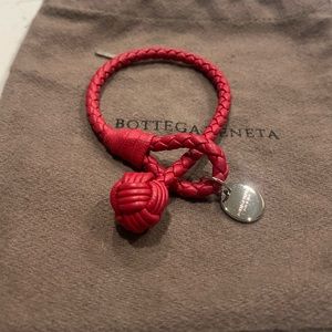 Bottega Veneta Bracelet S in Fuchsia Calf Leather